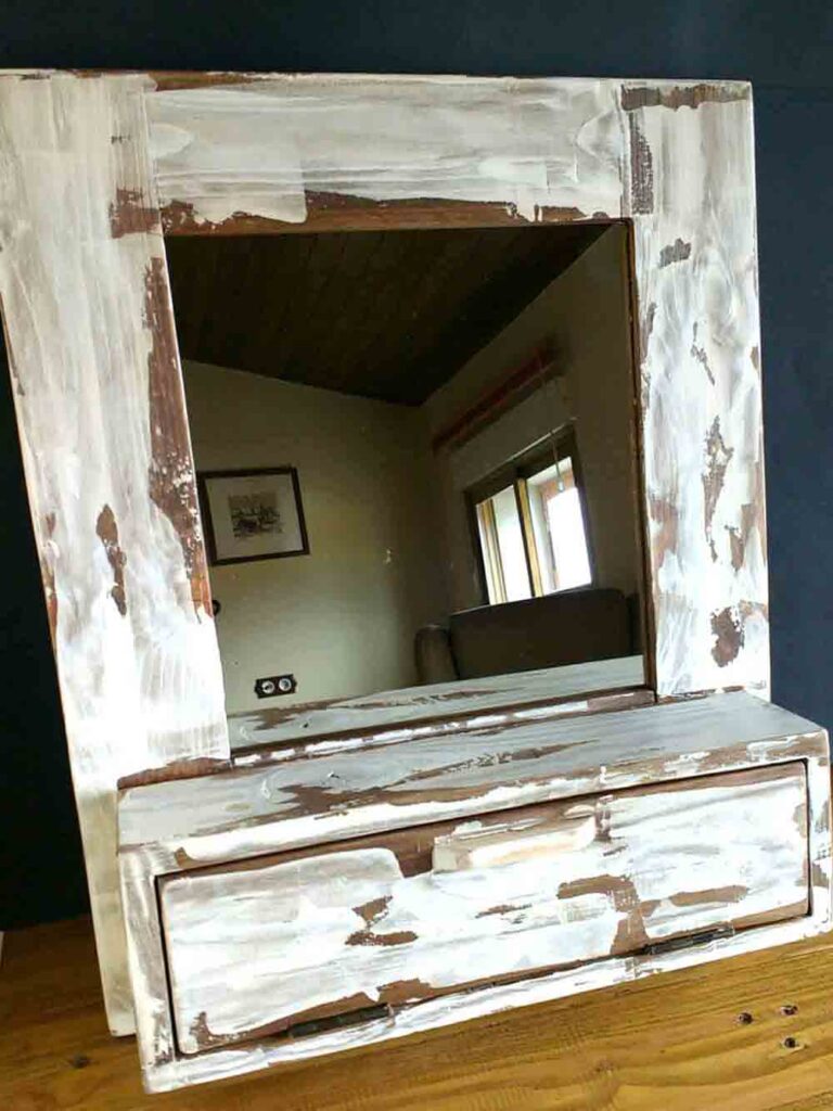 espejo de madera con luz, decoracion de intgerior, salon, casa, hgar