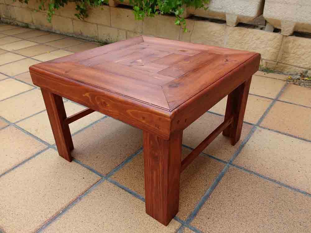 madera reciclada, mesa de jardin, mesa decorada, reciclaje